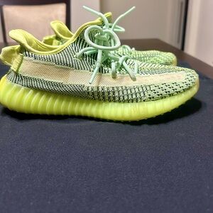 YEEZY Boost 350